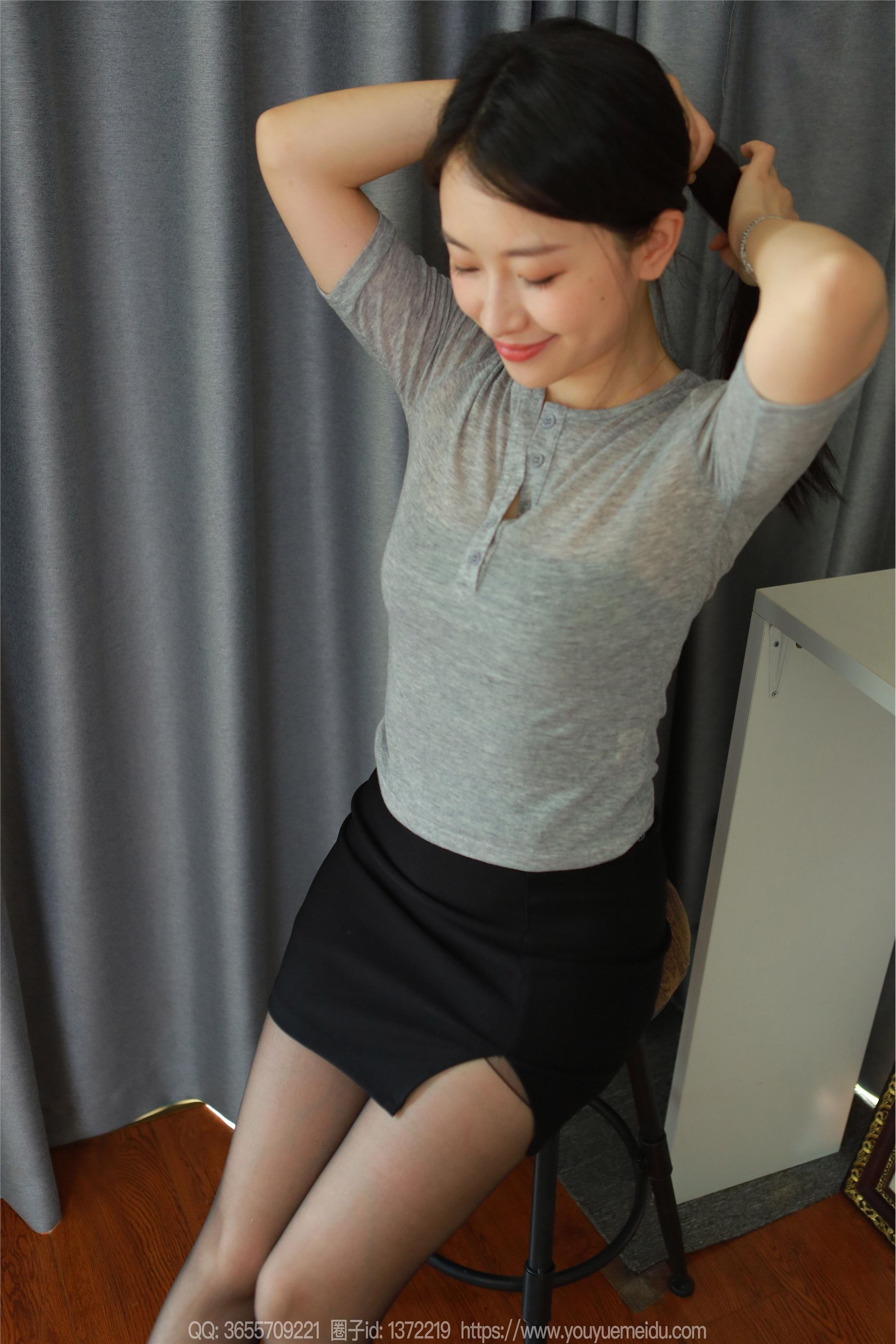 IESS异思趣向  2024.05.01 丝享家 1730 小婕《黑丝短裙（上）》